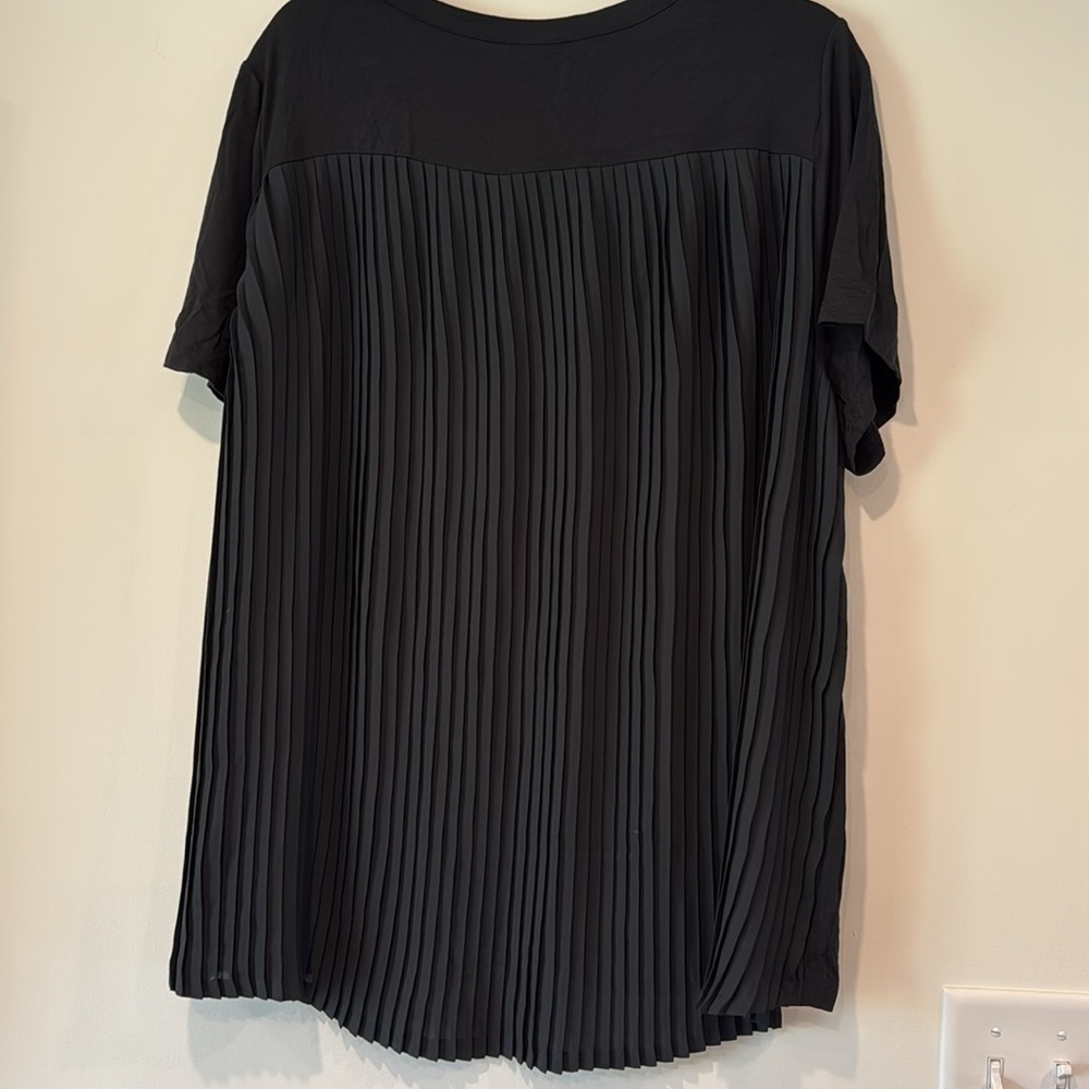 Accordion Back Tee - Picture 2 of 6
